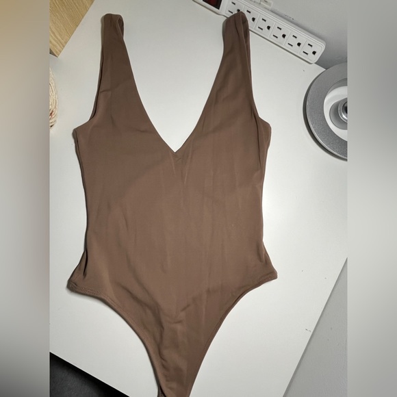 BABATON Contour V-Neck Bodysuit size XS - Picture 1 of 6